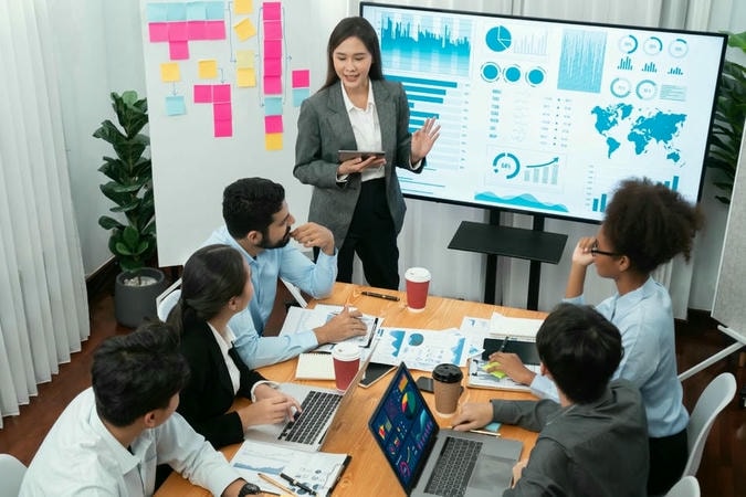 Hiểu thị trường từ dữ liệu